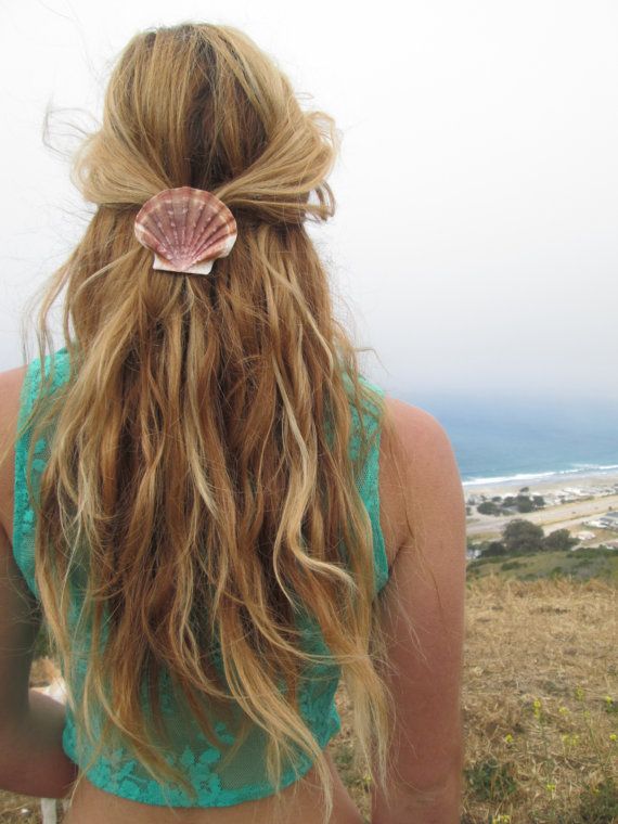 seashell-barrette-hair-accessory-for-beach-weddings-mermaids-costumes.jpg