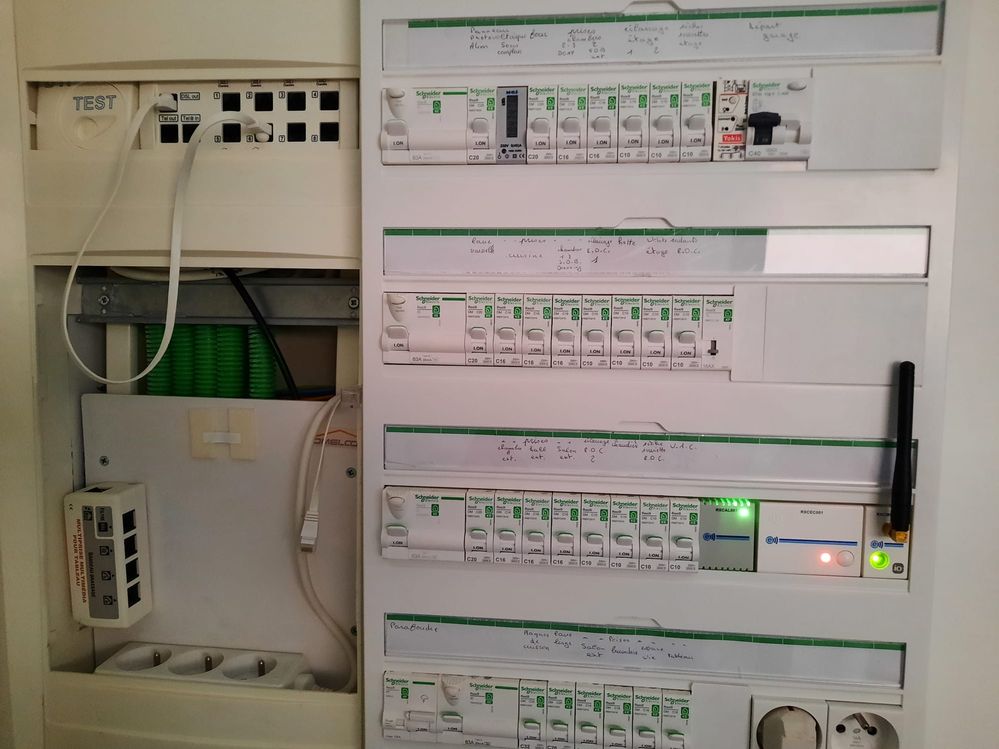 photo 2 : tableau électrique