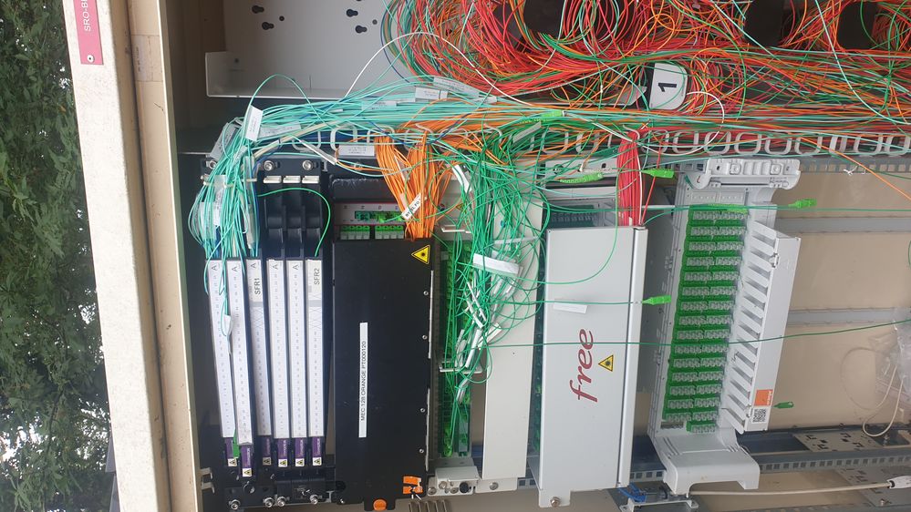 Armoire fibre en libre service