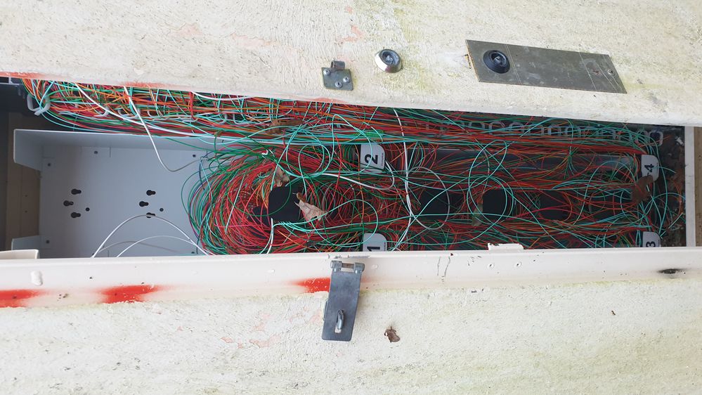 Sérurre cassée 3.jpg