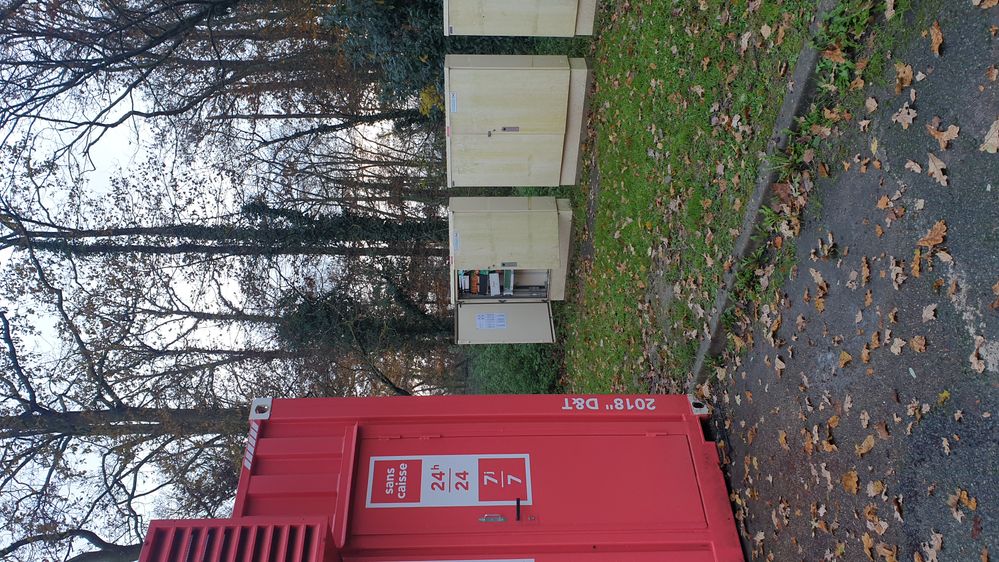 Armoire portes ouvertes.jpg