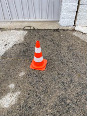 ca  bloque  à 1 M de chez  moi devant le  voisin