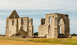 Abbaye_Notre-Dame_de_Ré_Île_de_Ré_Charente-Maritime.jpg